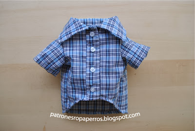 Patrones de camisa para perro Mimi y Tara